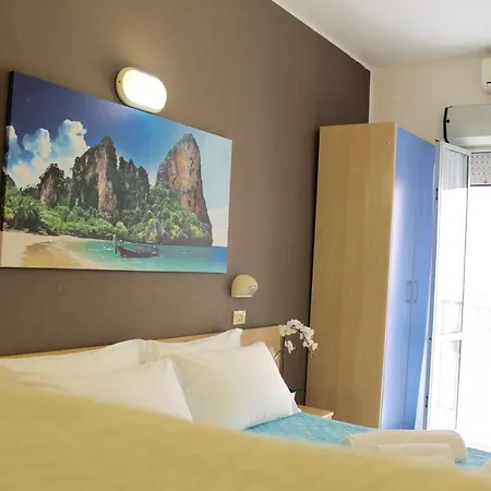 Hotel Adria Mare Beach 3* Rimini