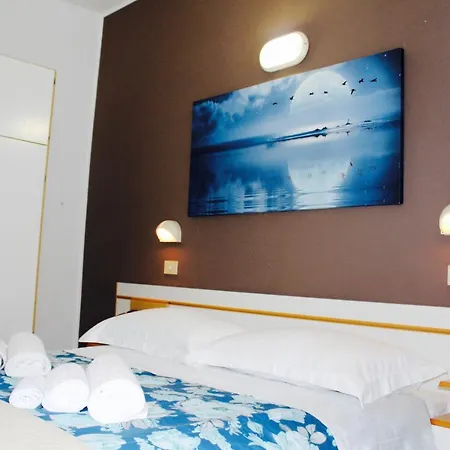Hotel Adria Mare Beach 3* Rimini