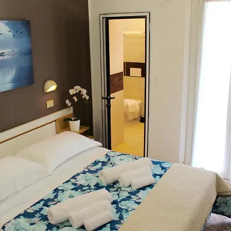 Hotel Adria Mare Beach Szálloda 3*
